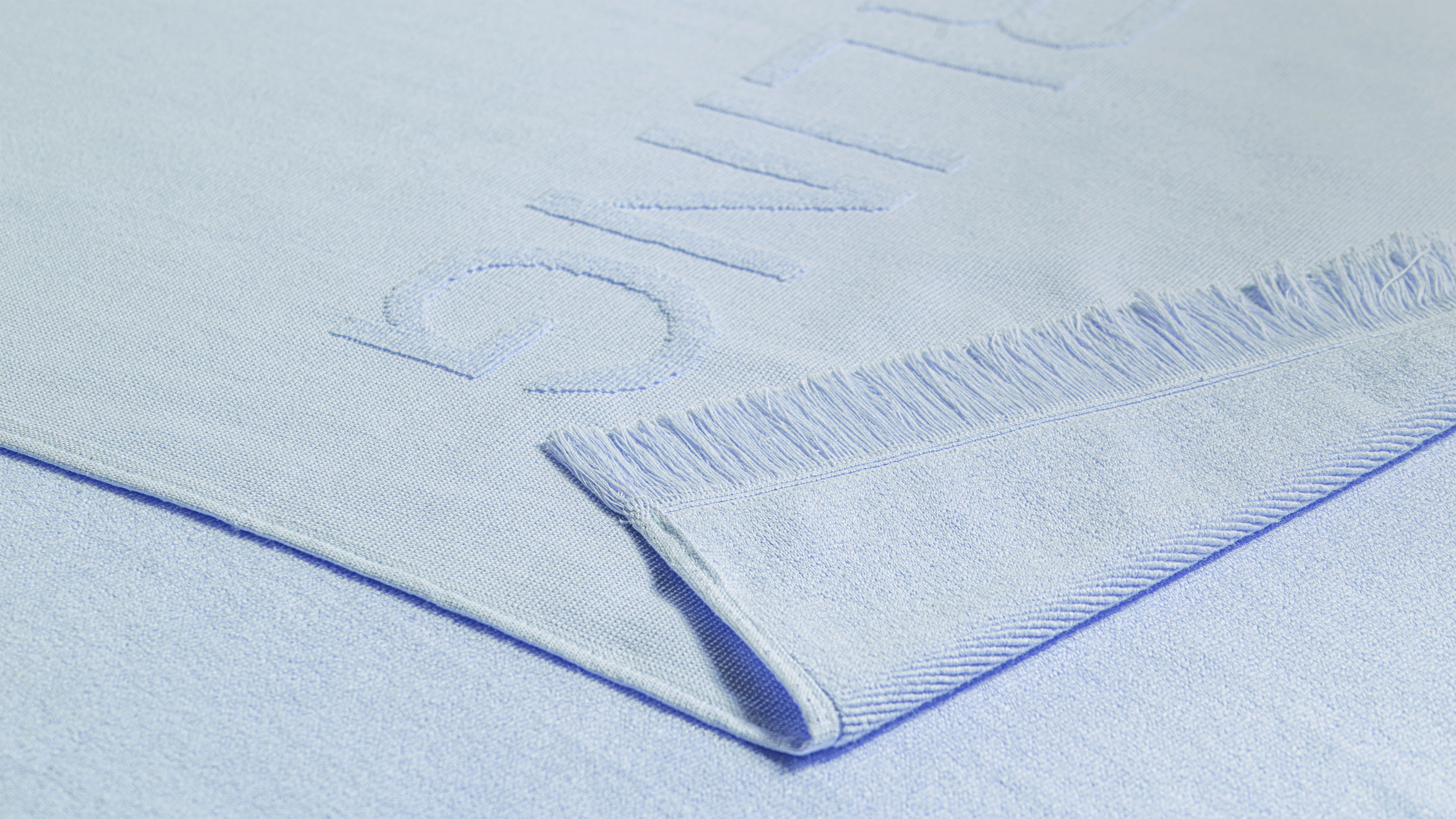 BLUE D BEACH TOWEL - Image 3