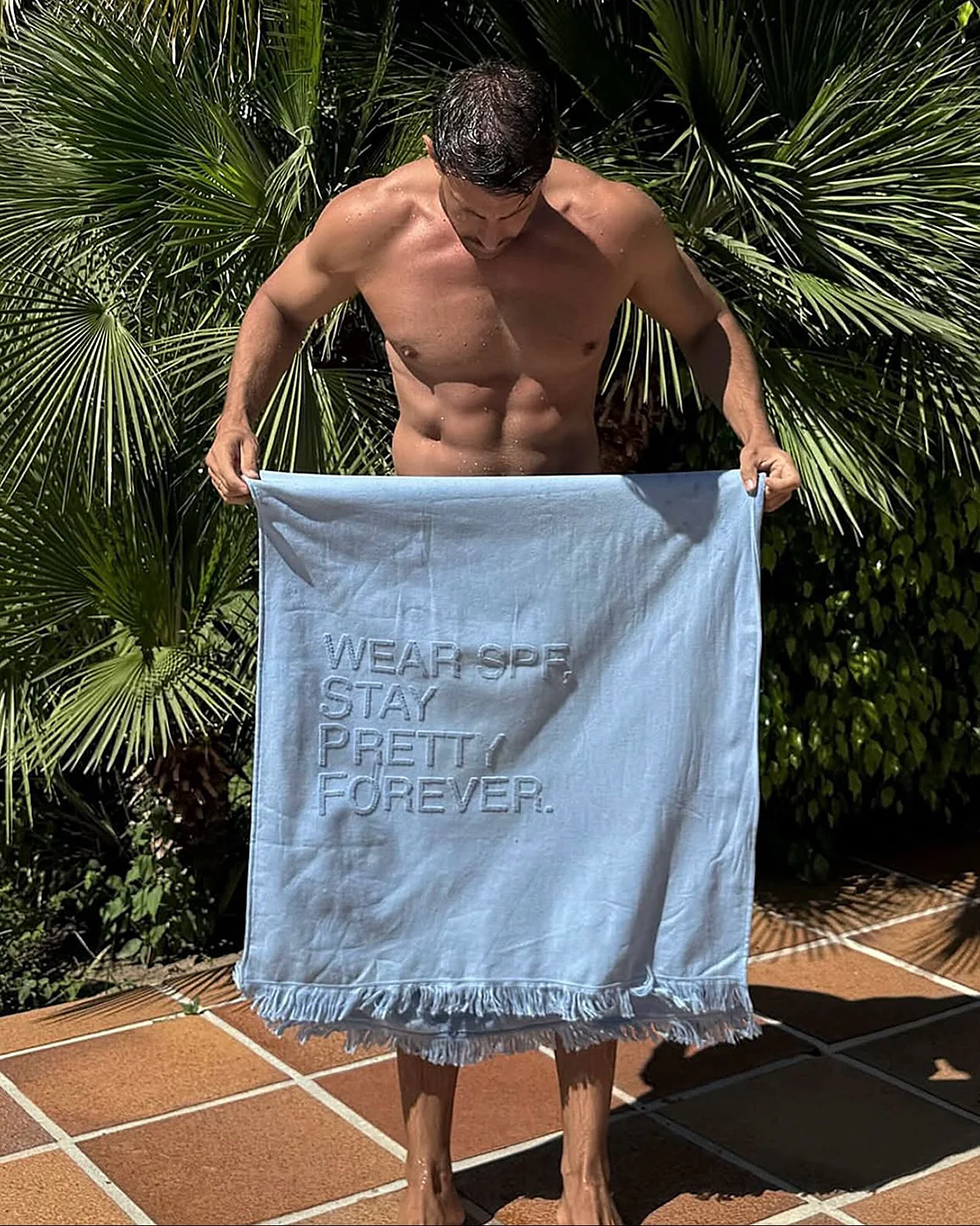 BLUE D BEACH TOWEL - Image 4